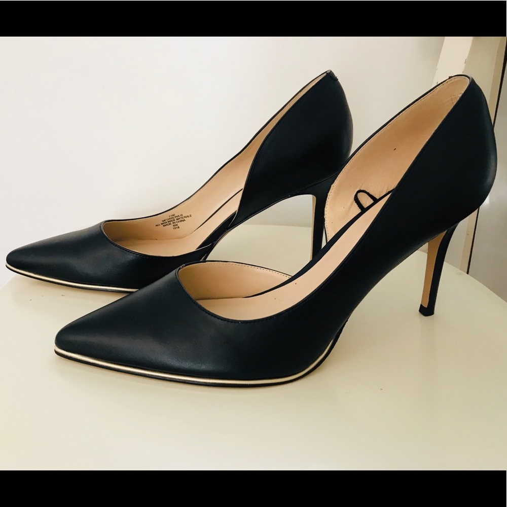 MARC FISHER BLACK LEATHER HEELS